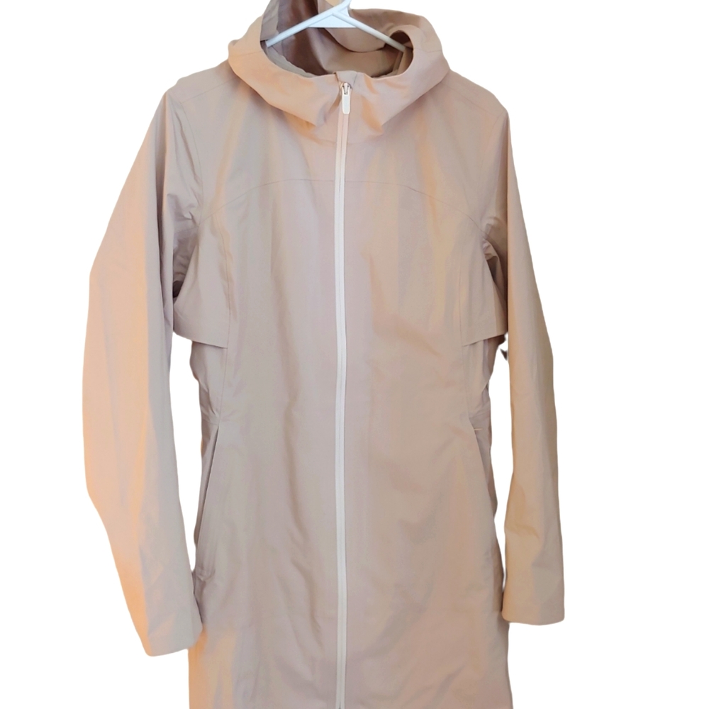 Lululemon Rain Rules Jacket Size 10 NWOT
